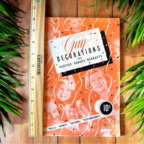 Vintage 1944 Dennison “Gay Decorations” Party Ideas Pamphlet – Retro Ephemera - Picture 12 of 13